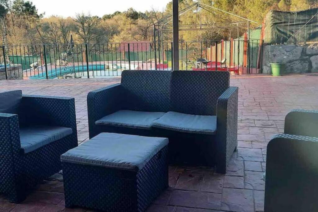 Alojamiento Entero Con Piscina Y Jardin. 奥伦塞 外观 照片