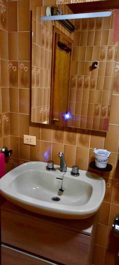 Alojamiento Entero Con Piscina Y Jardin. 奥伦塞 外观 照片