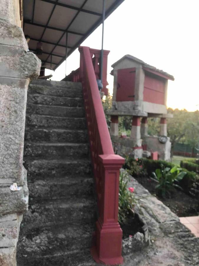 Alojamiento Entero Con Piscina Y Jardin. 奥伦塞 外观 照片