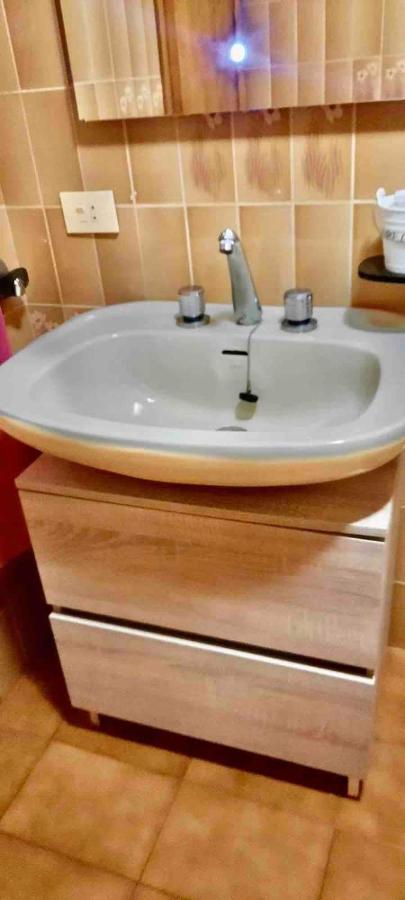 Alojamiento Entero Con Piscina Y Jardin. 奥伦塞 外观 照片