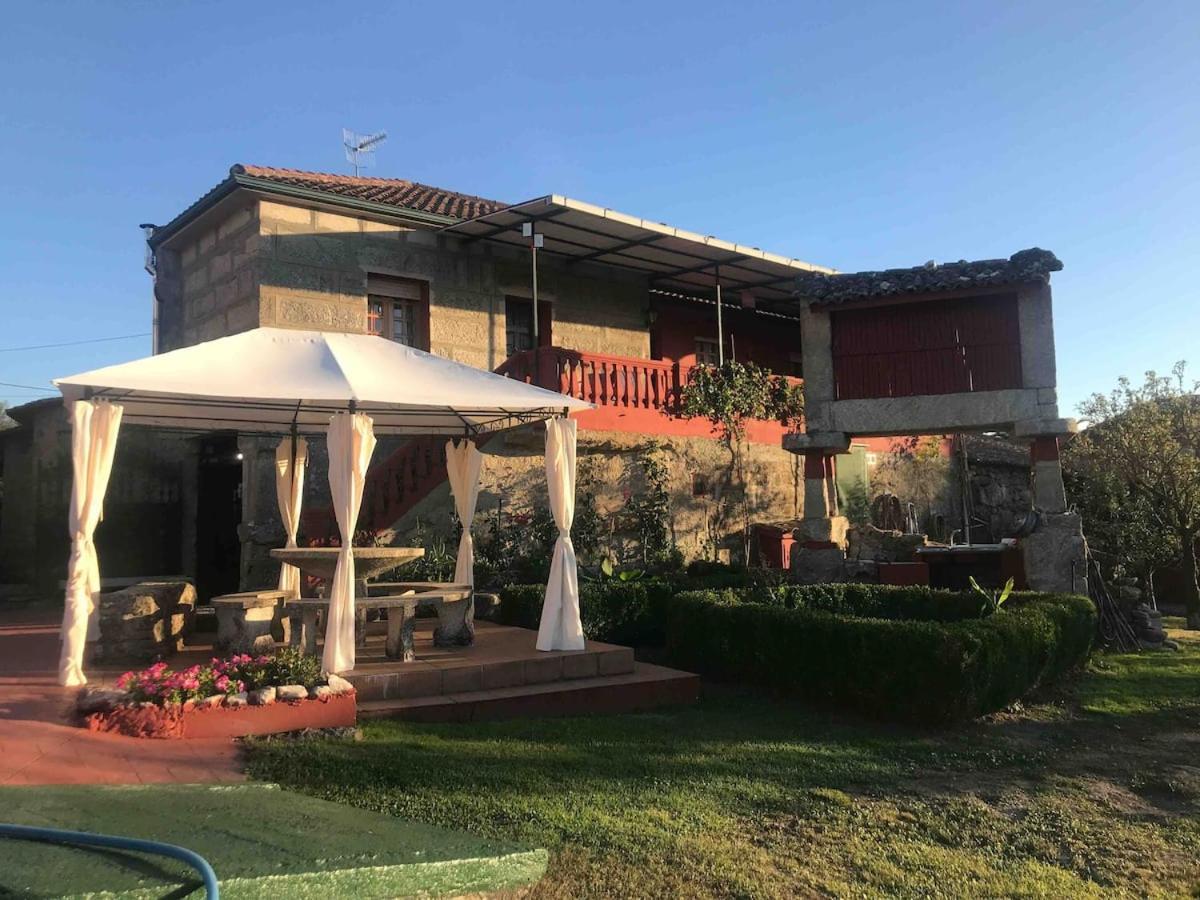 Alojamiento Entero Con Piscina Y Jardin. 奥伦塞 外观 照片