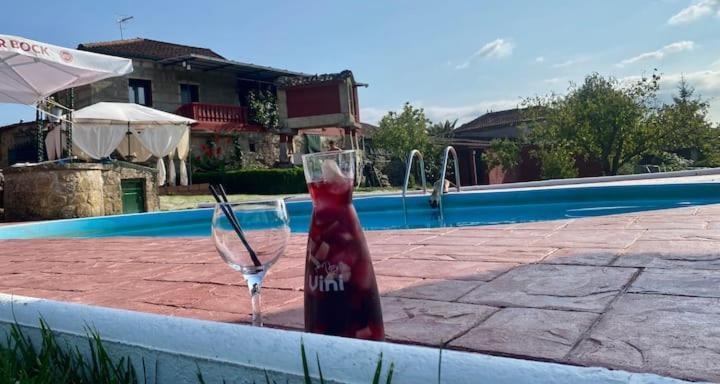Alojamiento Entero Con Piscina Y Jardin. 奥伦塞 外观 照片