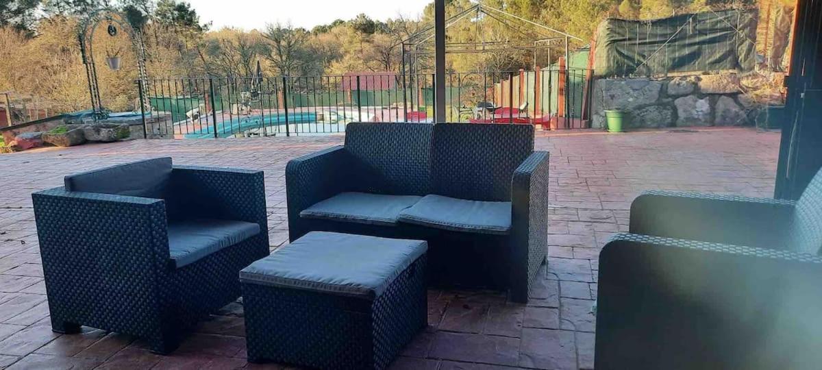 Alojamiento Entero Con Piscina Y Jardin. 奥伦塞 外观 照片