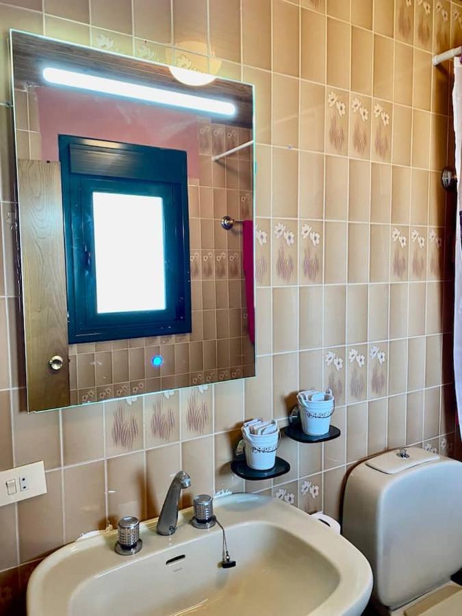 Alojamiento Entero Con Piscina Y Jardin. 奥伦塞 外观 照片