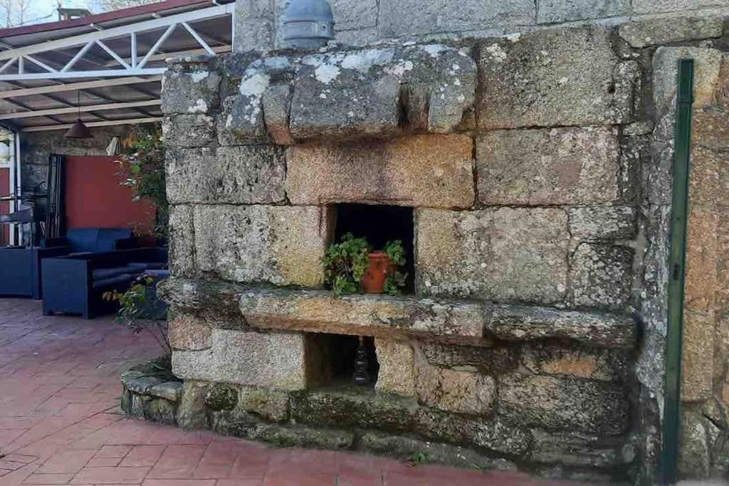 Alojamiento Entero Con Piscina Y Jardin. 奥伦塞 外观 照片
